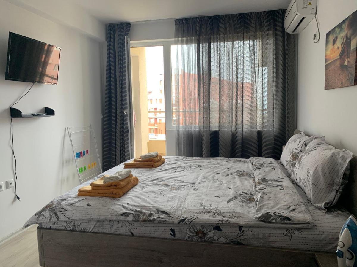 Sunny Days Luxury Apartment Поморие Экстерьер фото